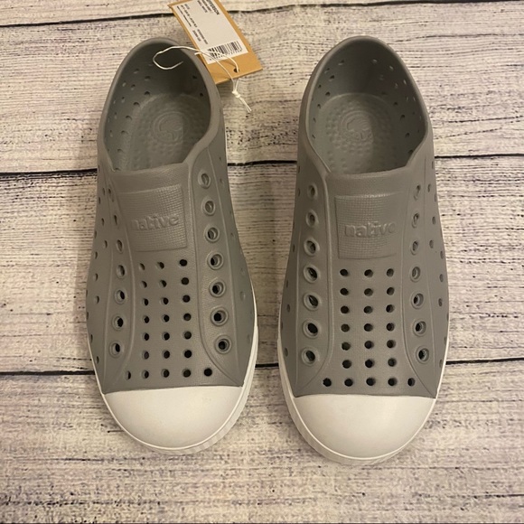 Jefferson Natives NWT size 12